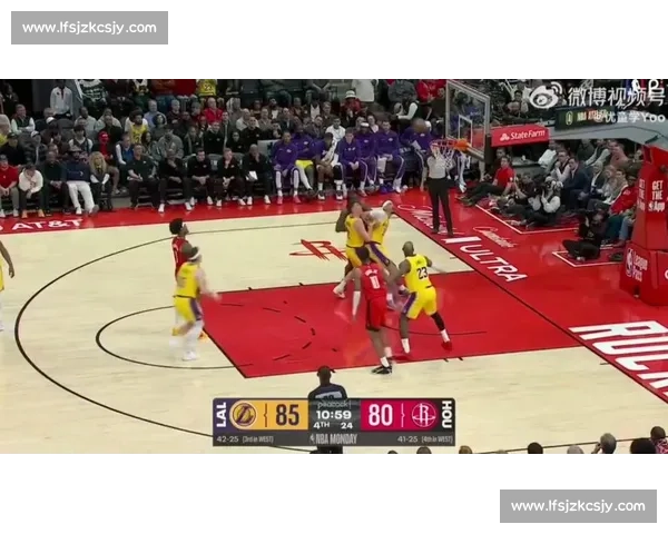 热火湖人巅峰对决再燃赛场激情东西豪门谁主沉浮今夜聚焦篮球版图